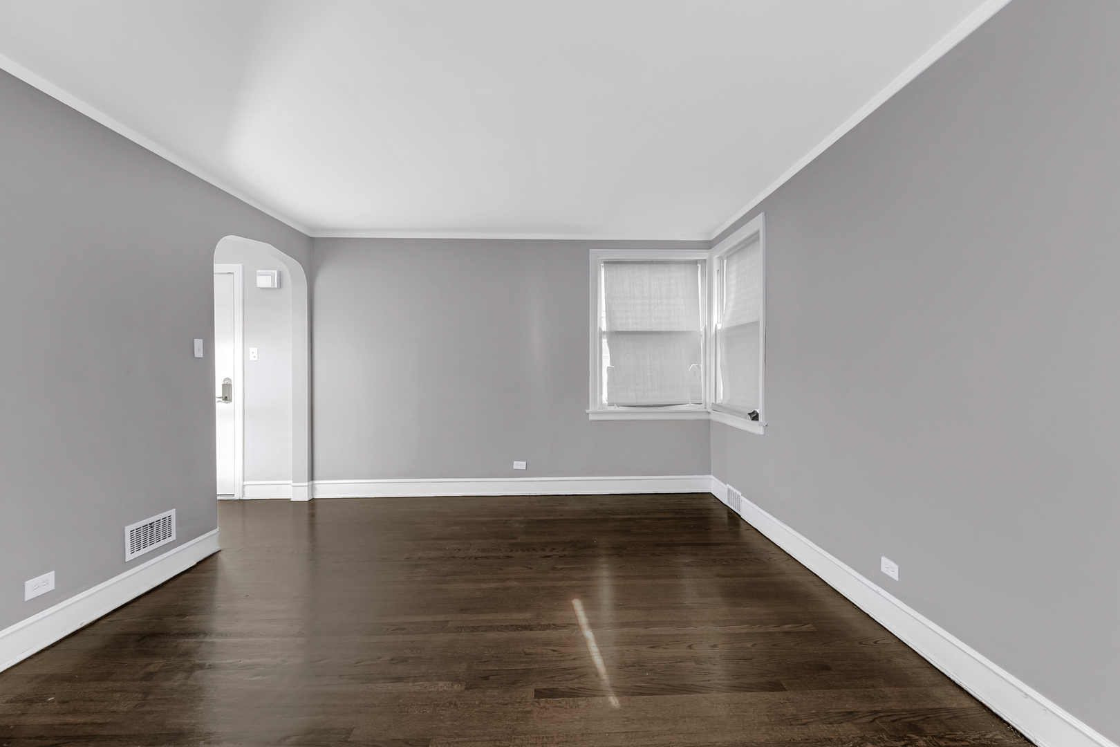 8900 South Dauphin Avenue Chicago IL 60619