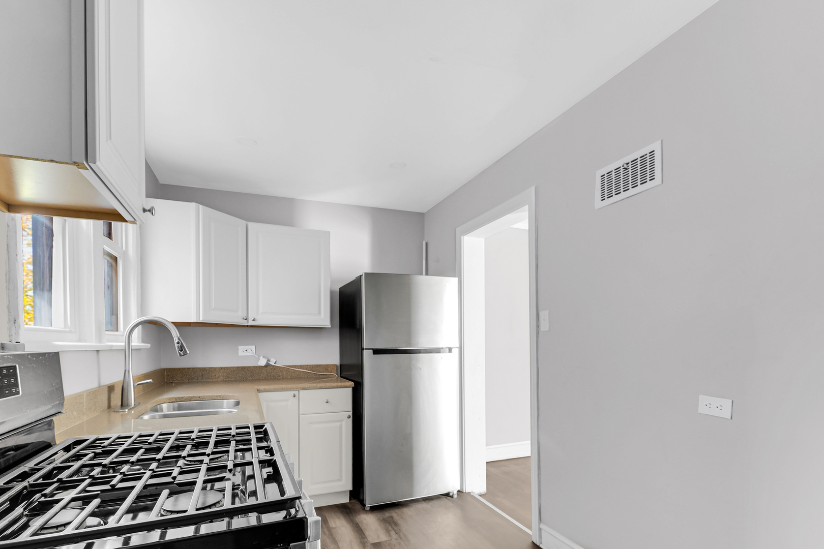 8900 South Dauphin Avenue Chicago IL 60619