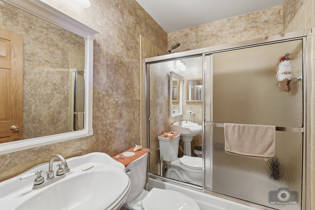 904 Cove Avenue Lockport IL 60441