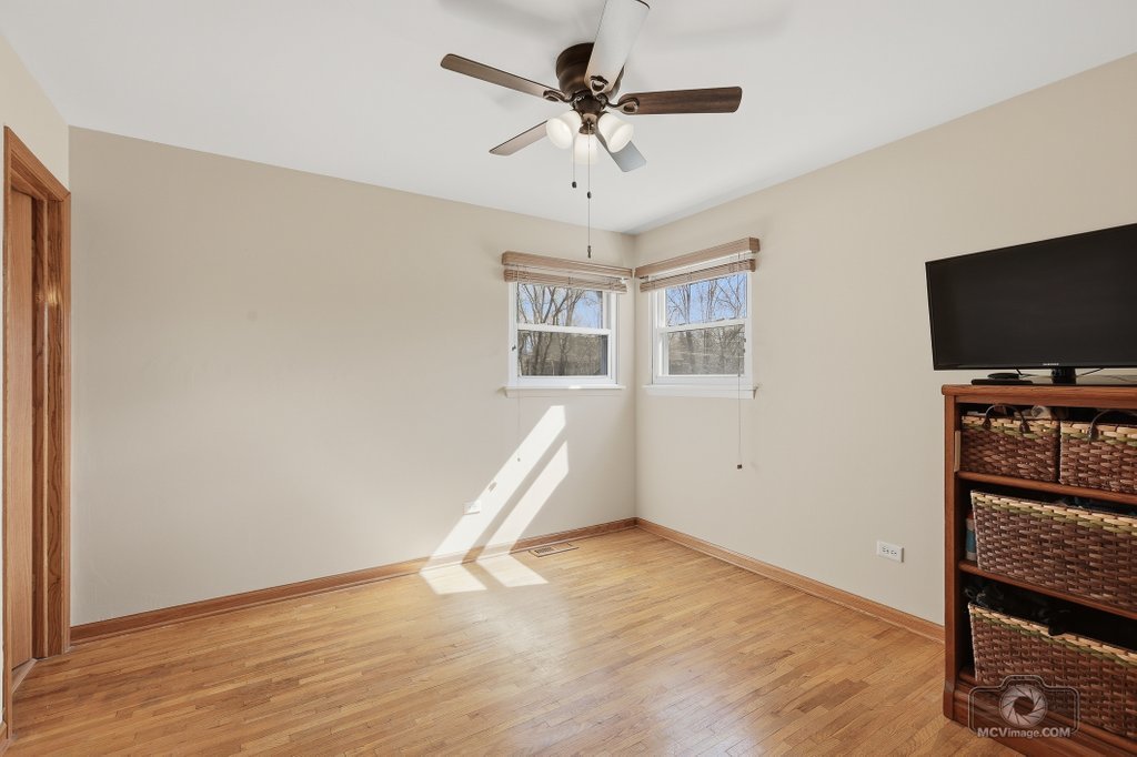 904 Cove Avenue Lockport IL 60441