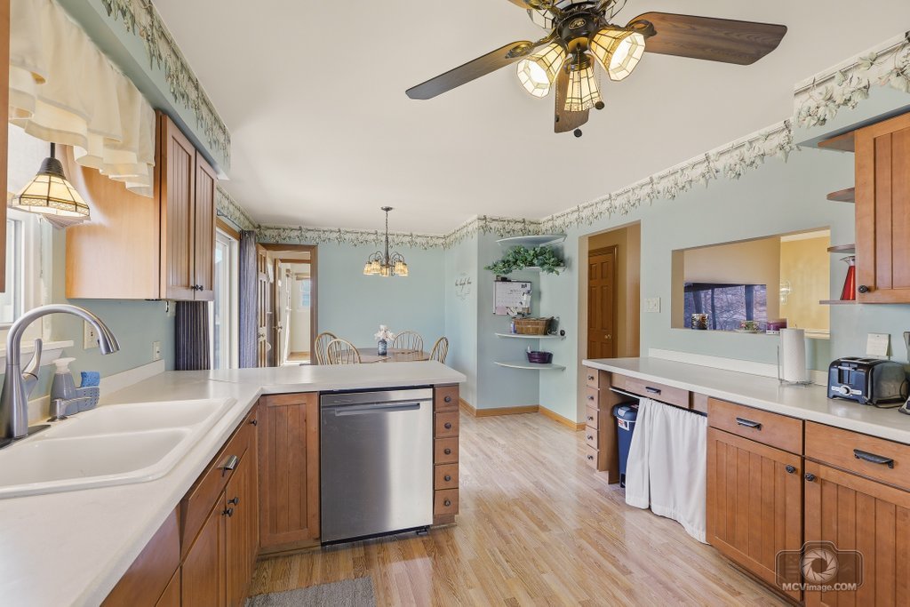 904 Cove Avenue Lockport IL 60441