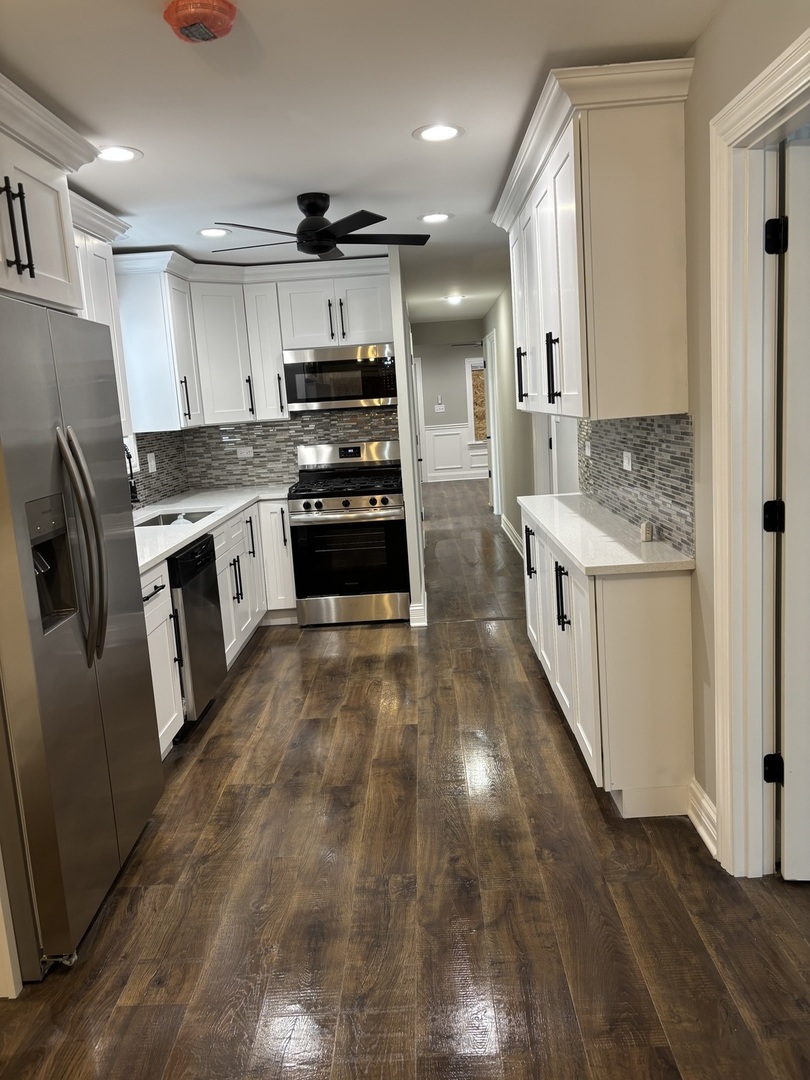 7737 South Champlain Avenue Chicago IL 60619
