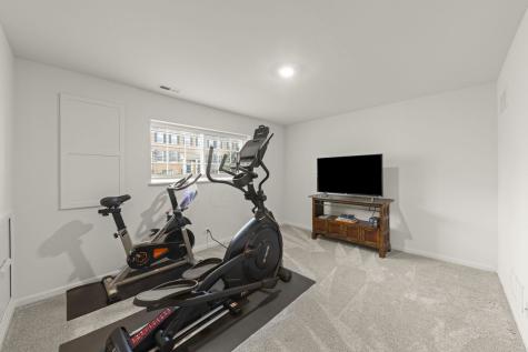 1639 Bentz Way Batavia IL 60510