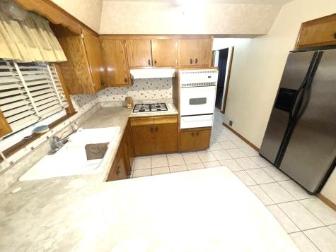 8737 South Richmond Avenue Evergreen Park IL 60805