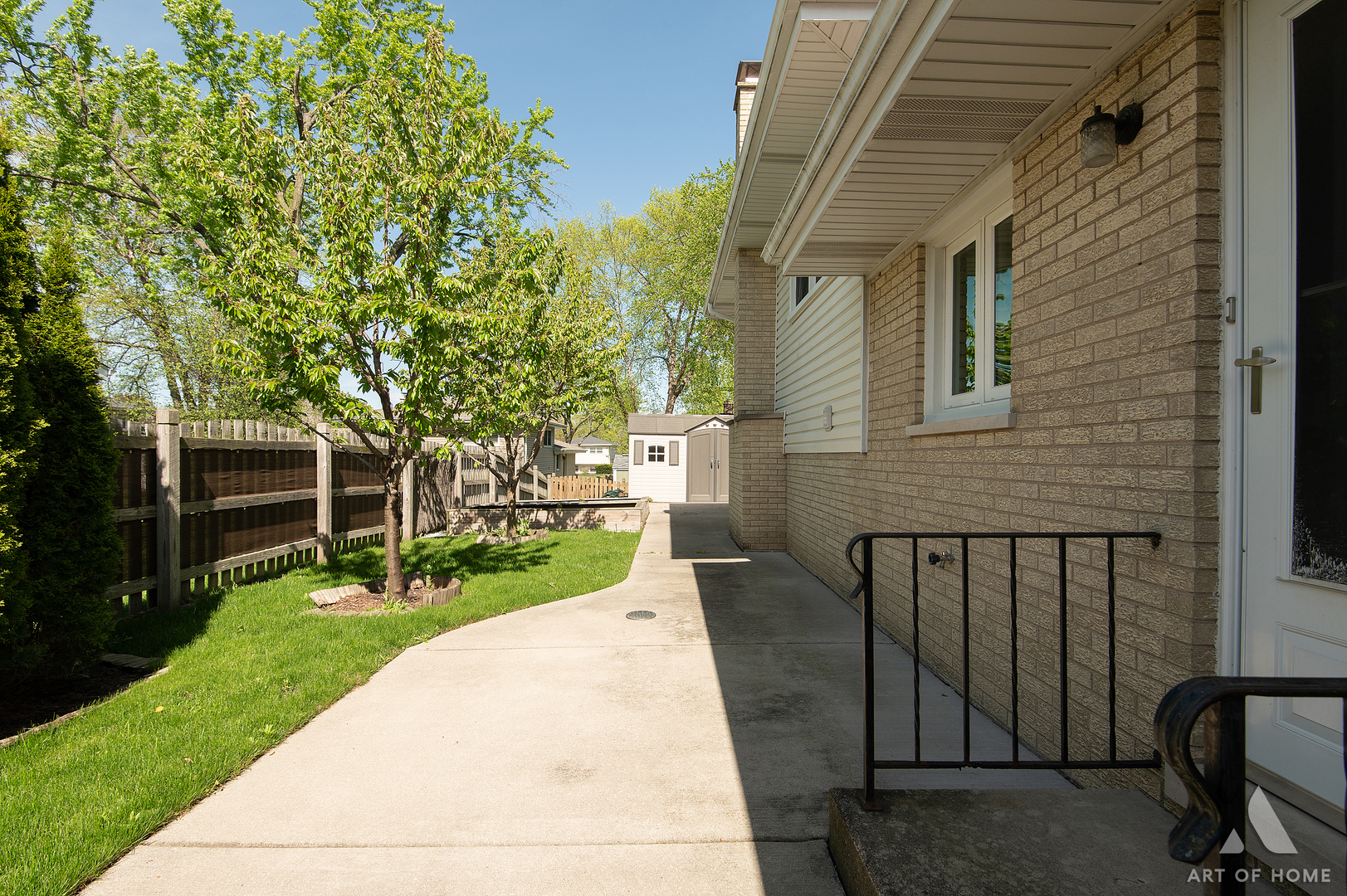 603 John Court Schaumburg IL 60193