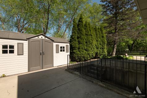 603 John Court Schaumburg IL 60193