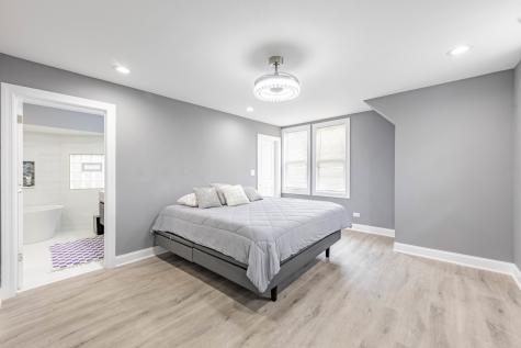 7335 South Greenwood Avenue Chicago IL 60619