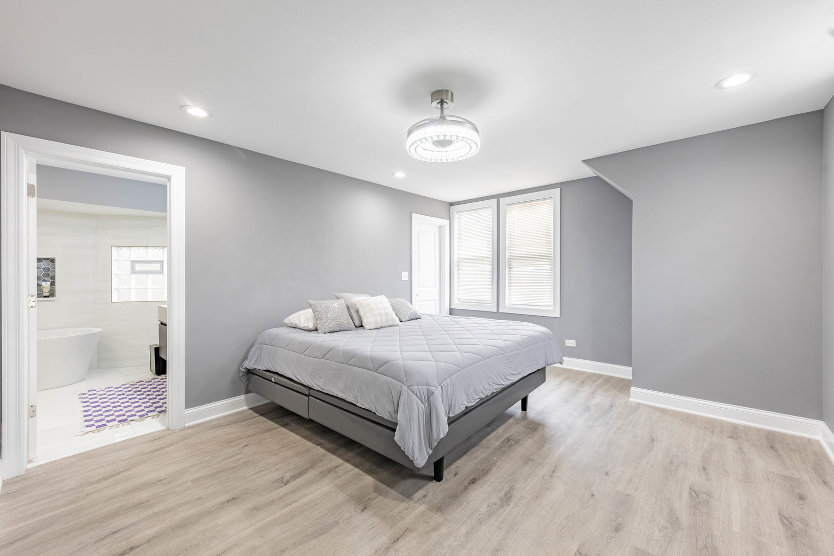 7335 South Greenwood Avenue Chicago IL 60619