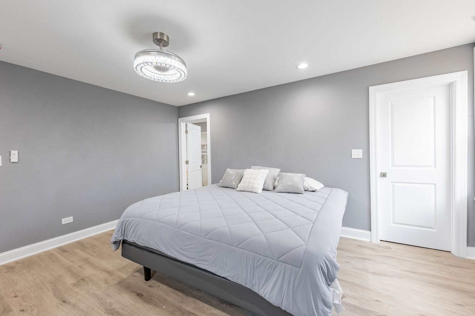 7335 South Greenwood Avenue Chicago IL 60619