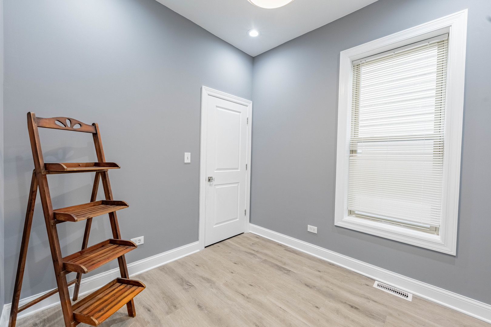 7335 South Greenwood Avenue Chicago IL 60619