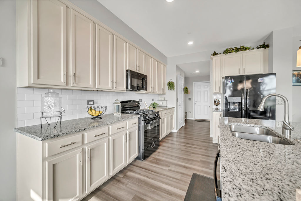 16508 South Brook Lane Lockport IL 60441