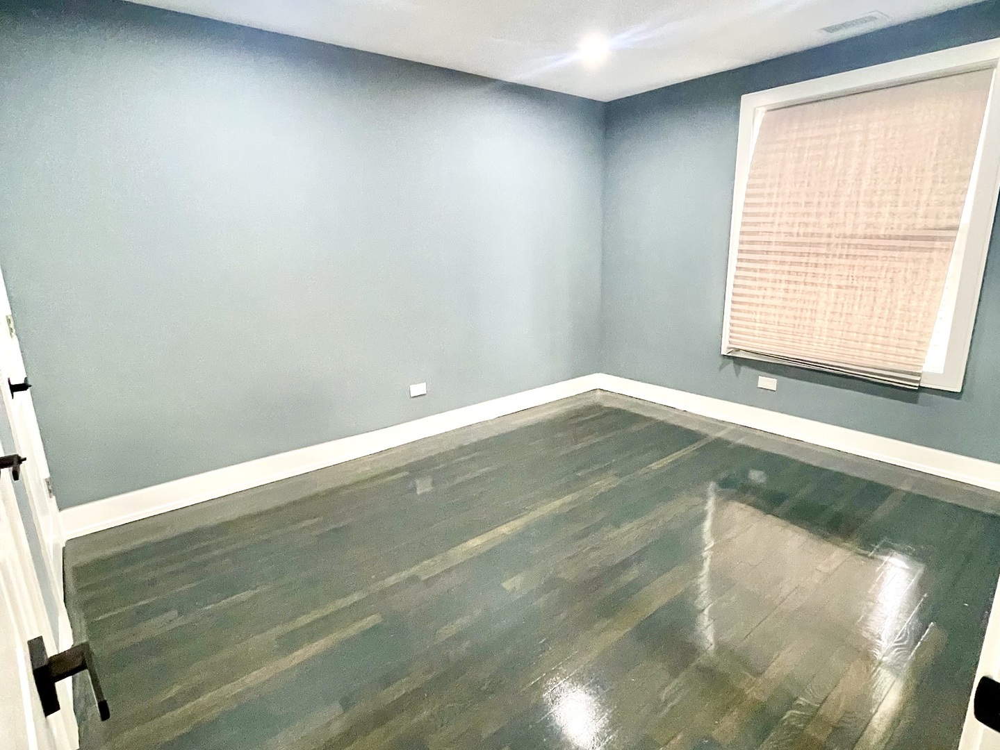 7042 South Eberhart Avenue Chicago IL 60637