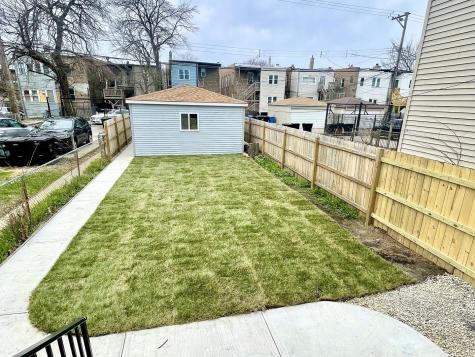 7042 South Eberhart Avenue Chicago IL 60637