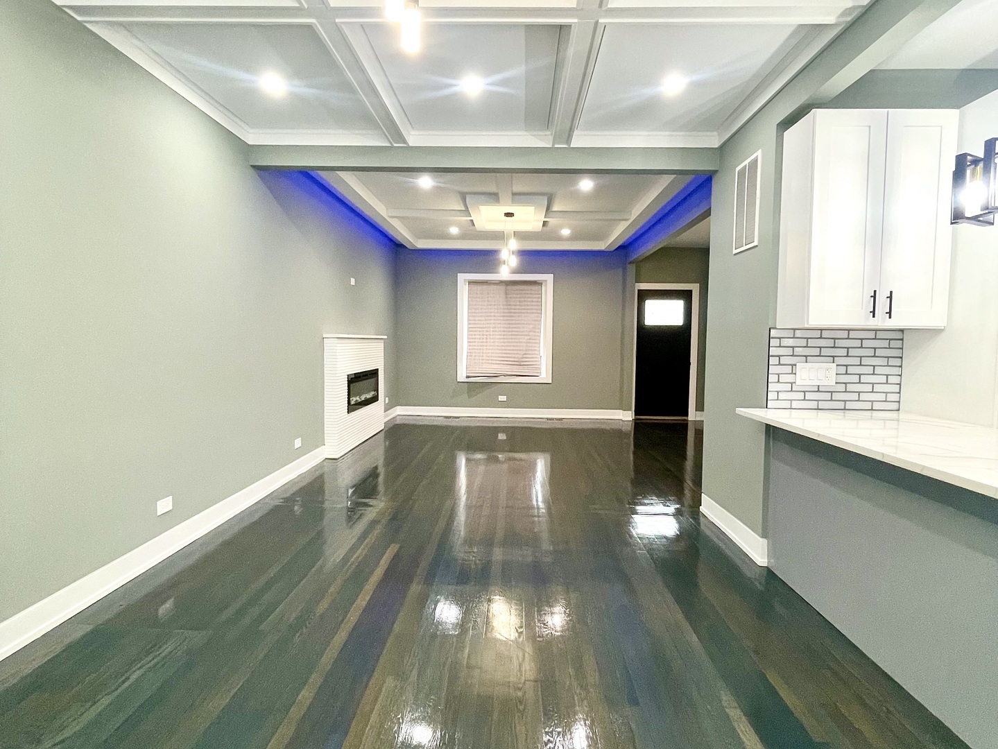 7042 South Eberhart Avenue Chicago IL 60637