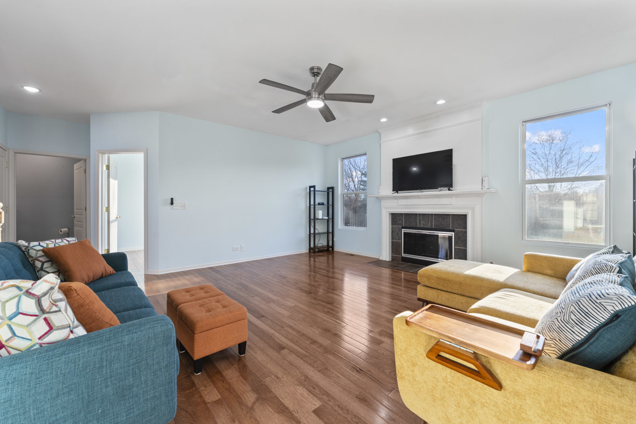 149 Lilac Street Bolingbrook IL 60490