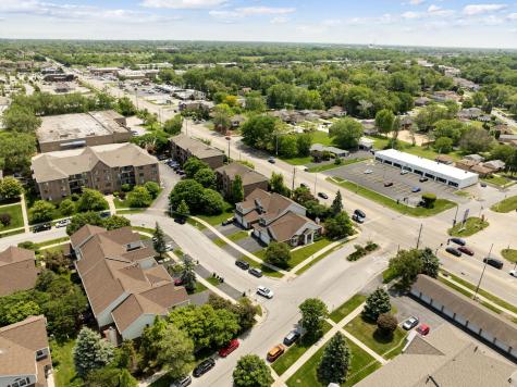 5121 Deblin Lane Oak Lawn IL 60453