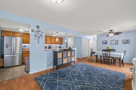 2250 Bannister Lane Aurora IL 60504