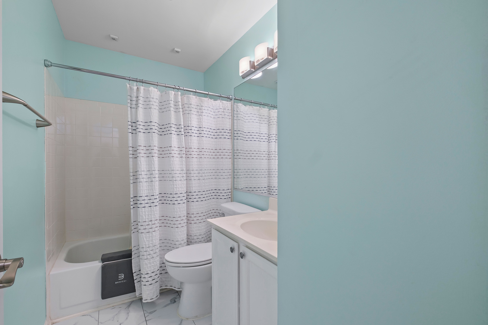 2250 Bannister Lane Aurora IL 60504