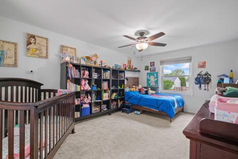 2250 Bannister Lane Aurora IL 60504