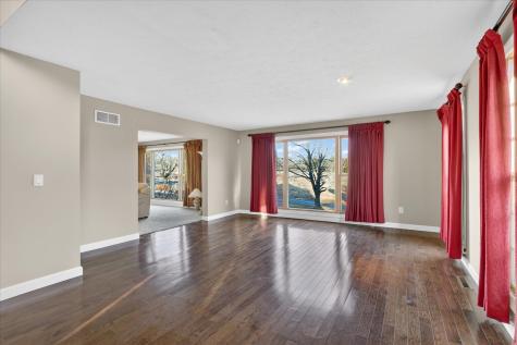 8306 East Crockett Road Roscoe IL 61073