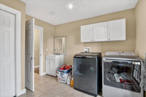 8306 East Crockett Road Roscoe IL 61073