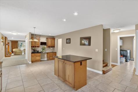 8306 East Crockett Road Roscoe IL 61073