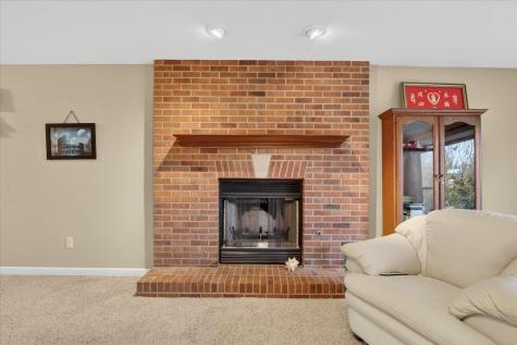 8306 East Crockett Road Roscoe IL 61073