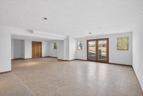 8306 East Crockett Road Roscoe IL 61073