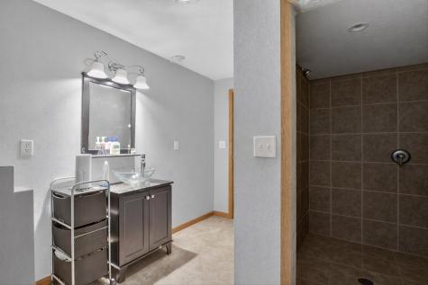 8306 East Crockett Road Roscoe IL 61073