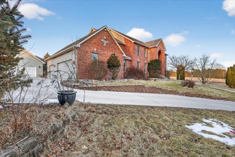8306 East Crockett Road Roscoe IL 61073