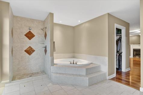 8306 East Crockett Road Roscoe IL 61073