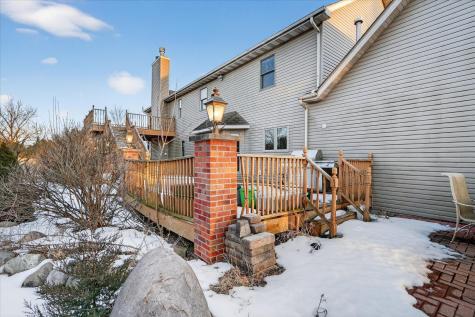 8306 East Crockett Road Roscoe IL 61073