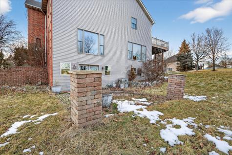 8306 East Crockett Road Roscoe IL 61073