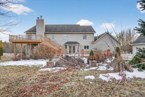 8306 East Crockett Road Roscoe IL 61073