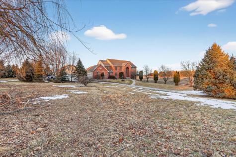 8306 East Crockett Road Roscoe IL 61073