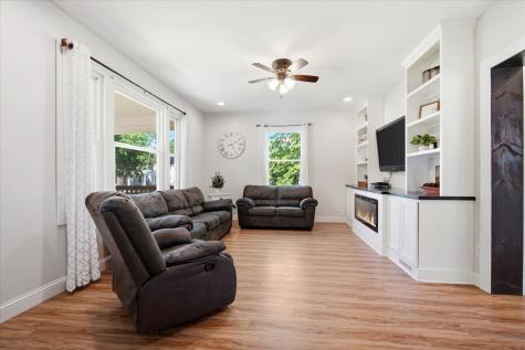 204 East Third Street El Paso IL 61738