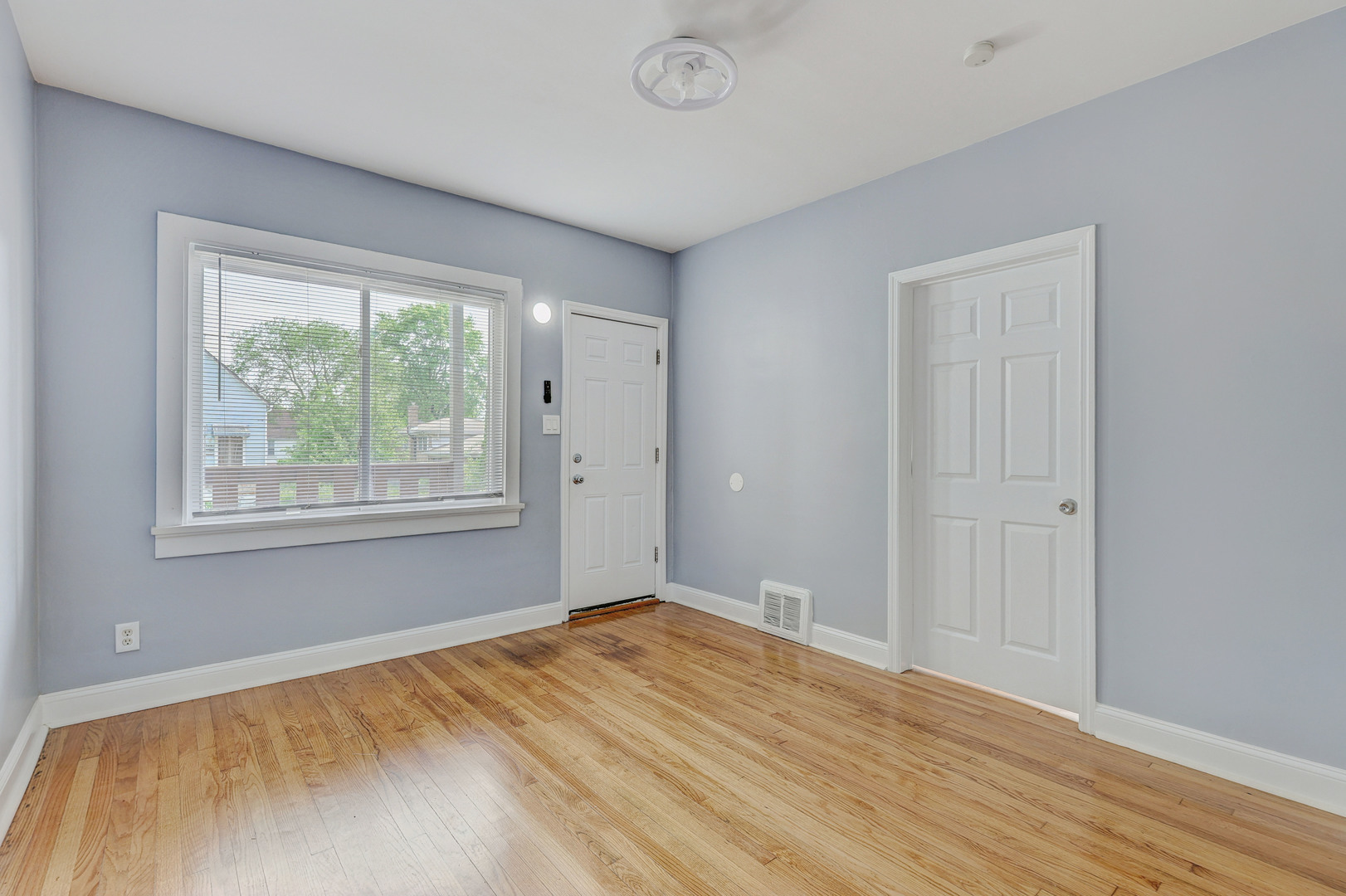 306 East 118th Street Chicago IL 60628