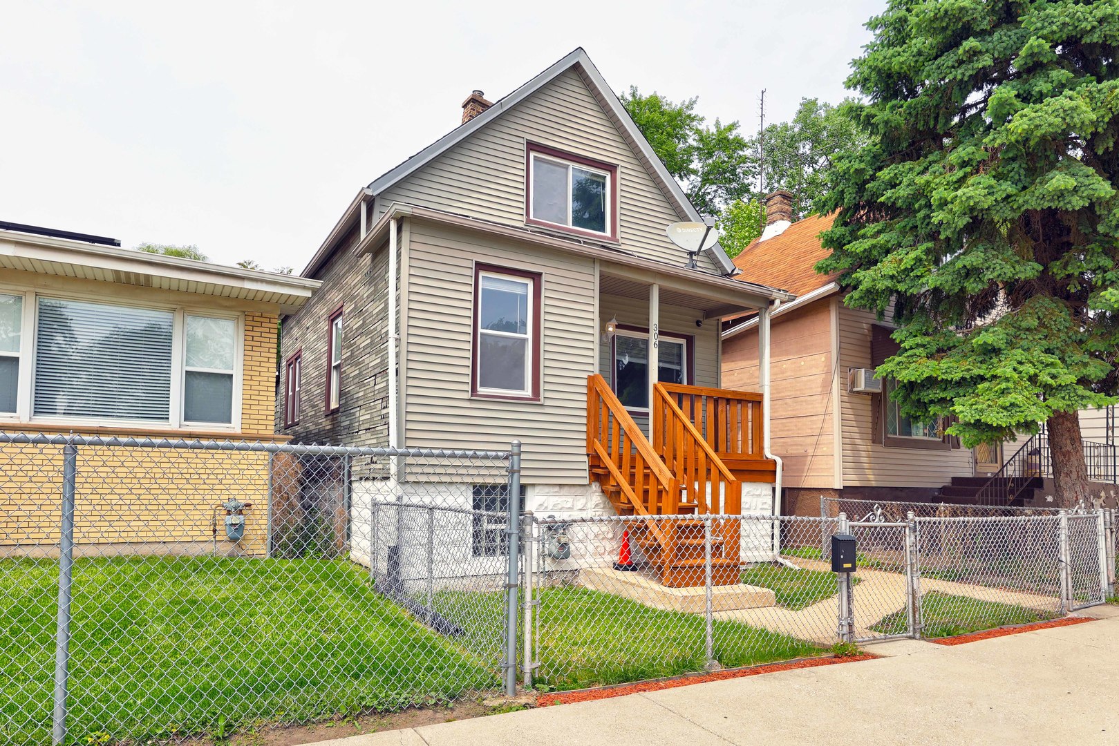 306 East 118th Street Chicago IL 60628