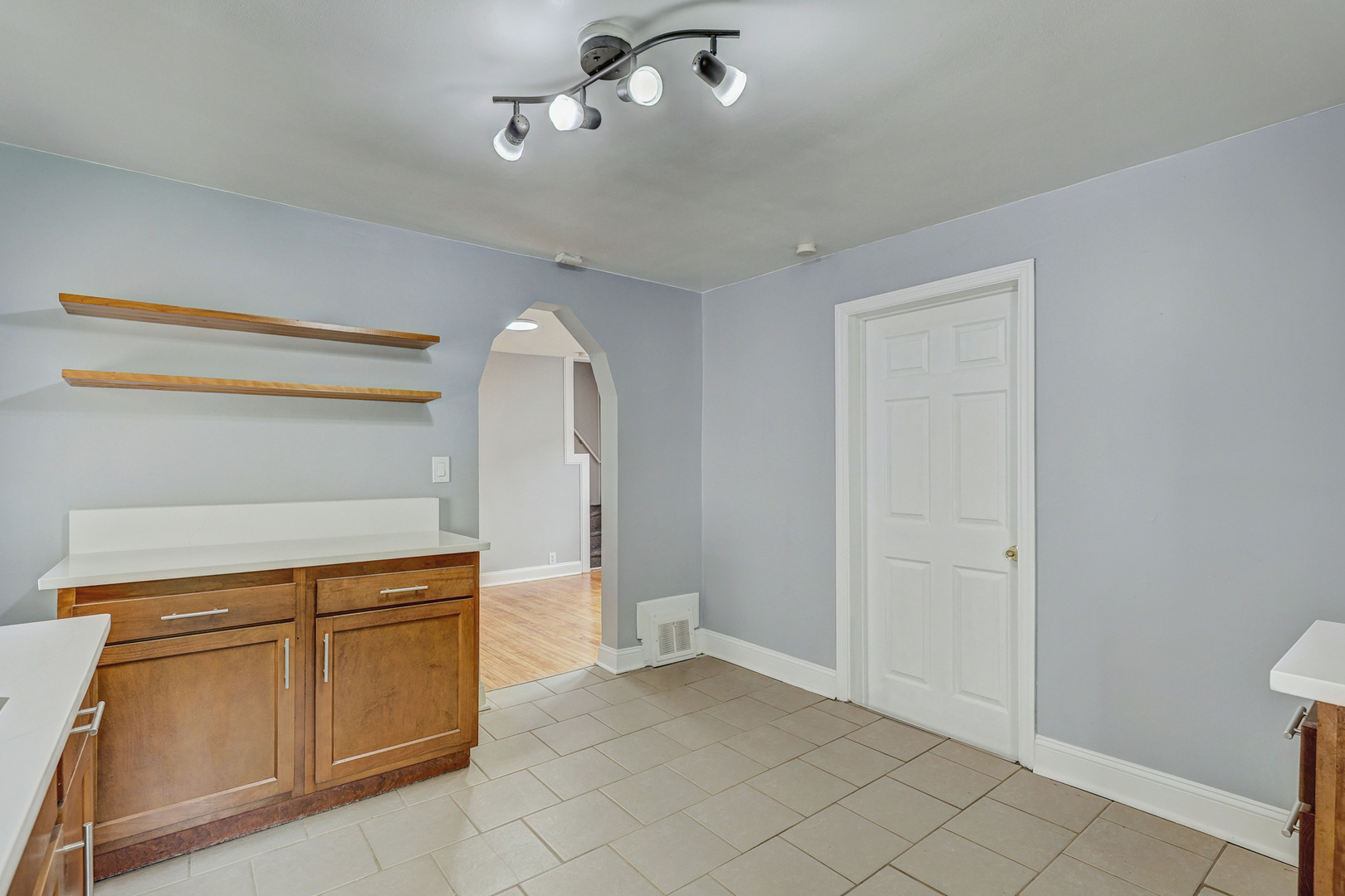 306 East 118th Street Chicago IL 60628