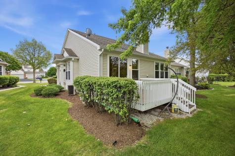 23 Brixton Court Algonquin IL 60102
