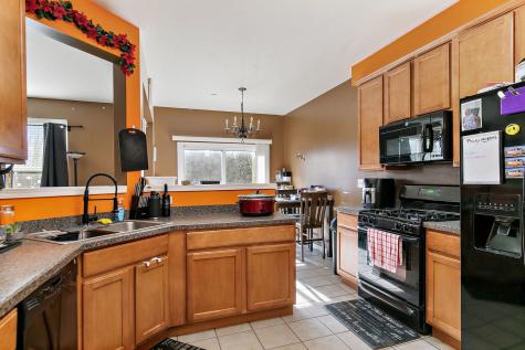 1563 Yellowstone Drive Streamwood IL 60107