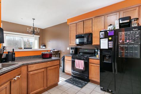 1563 Yellowstone Drive Streamwood IL 60107