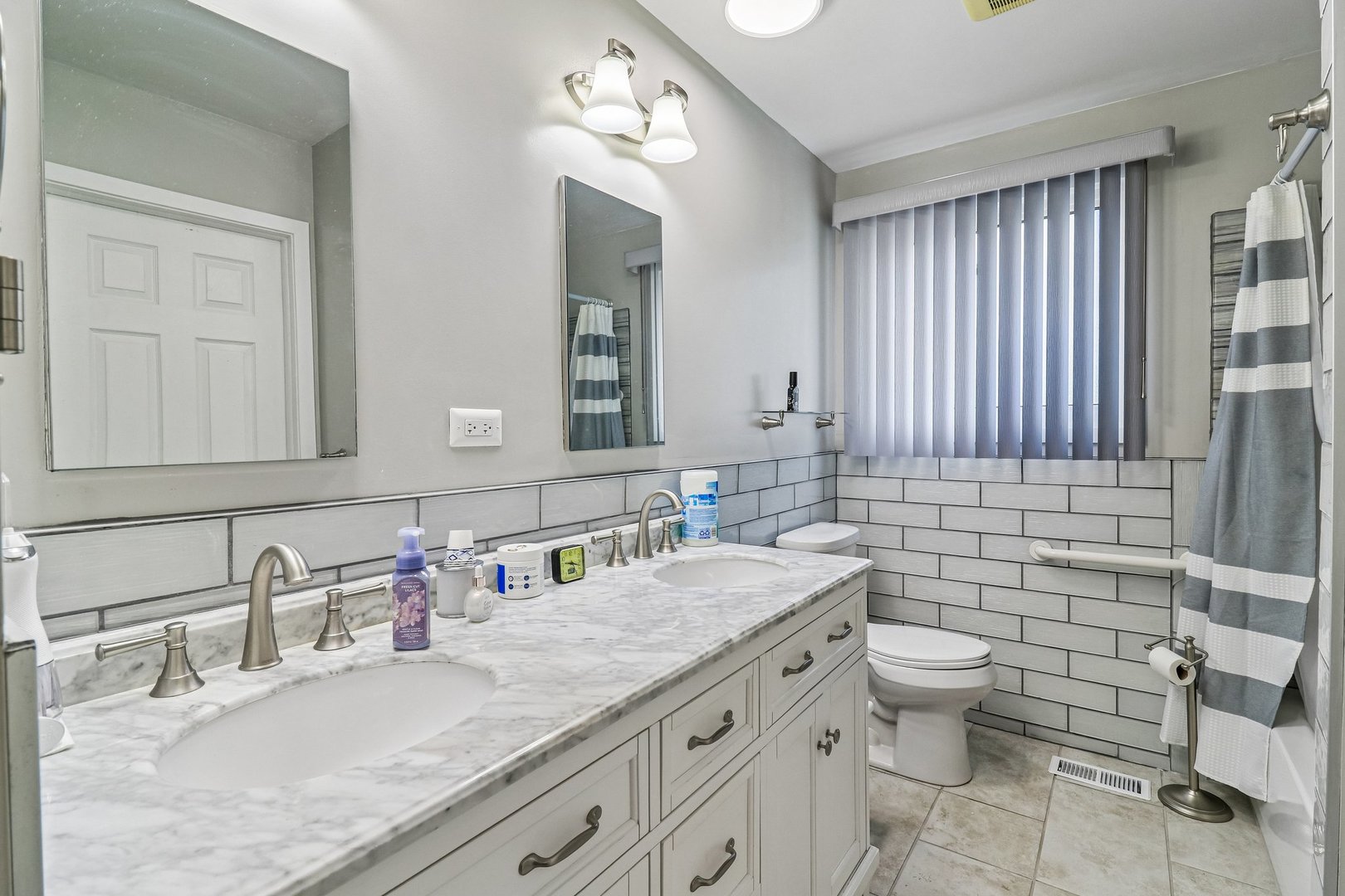 1640 Wadham Place Wheaton IL 60189