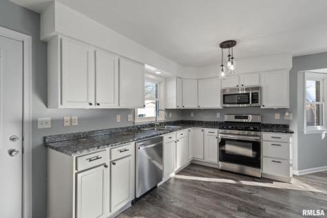 622 53RD Street Moline IL 61265
