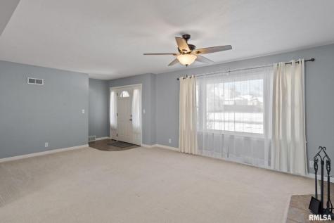 622 53RD Street Moline IL 61265