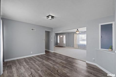 622 53RD Street Moline IL 61265