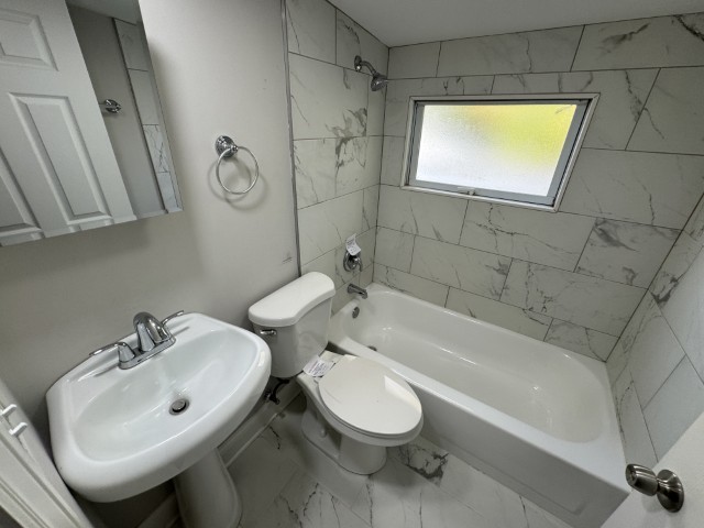 54 Mionske Drive Lake Zurich IL 60047