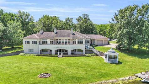 401 M County Road 2425 N Mahomet IL 61853