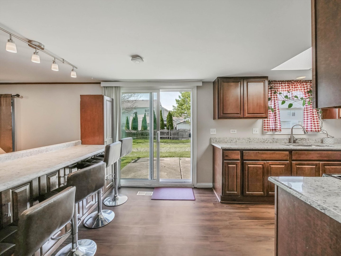 191 Pebblecreek Trail Carol Stream IL 60188