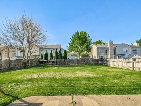 191 Pebblecreek Trail Carol Stream IL 60188